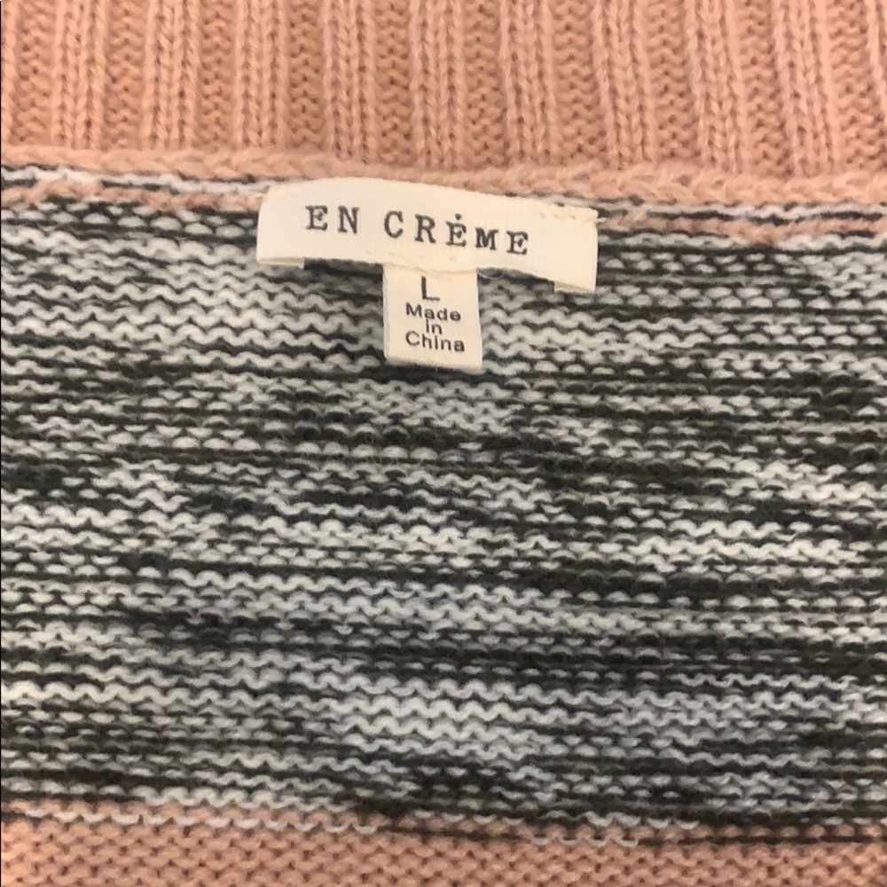 Brand New VICI Crop V-Neck Sweater - Picture 4 of 8